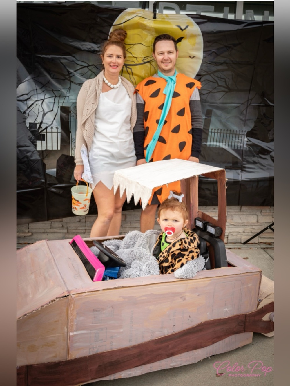 Family flintstone costumes